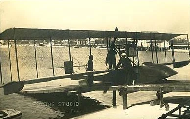 3. The First Scheduled Airline Service (1914)