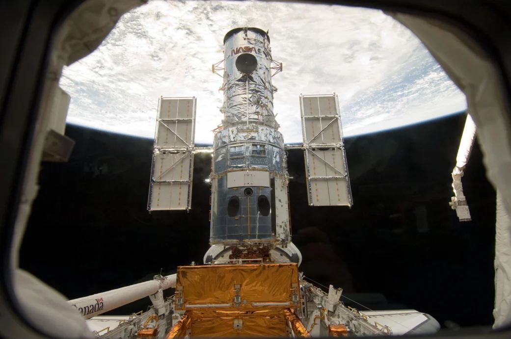 8. The Space Race & Hubble Space Telescope (1990)